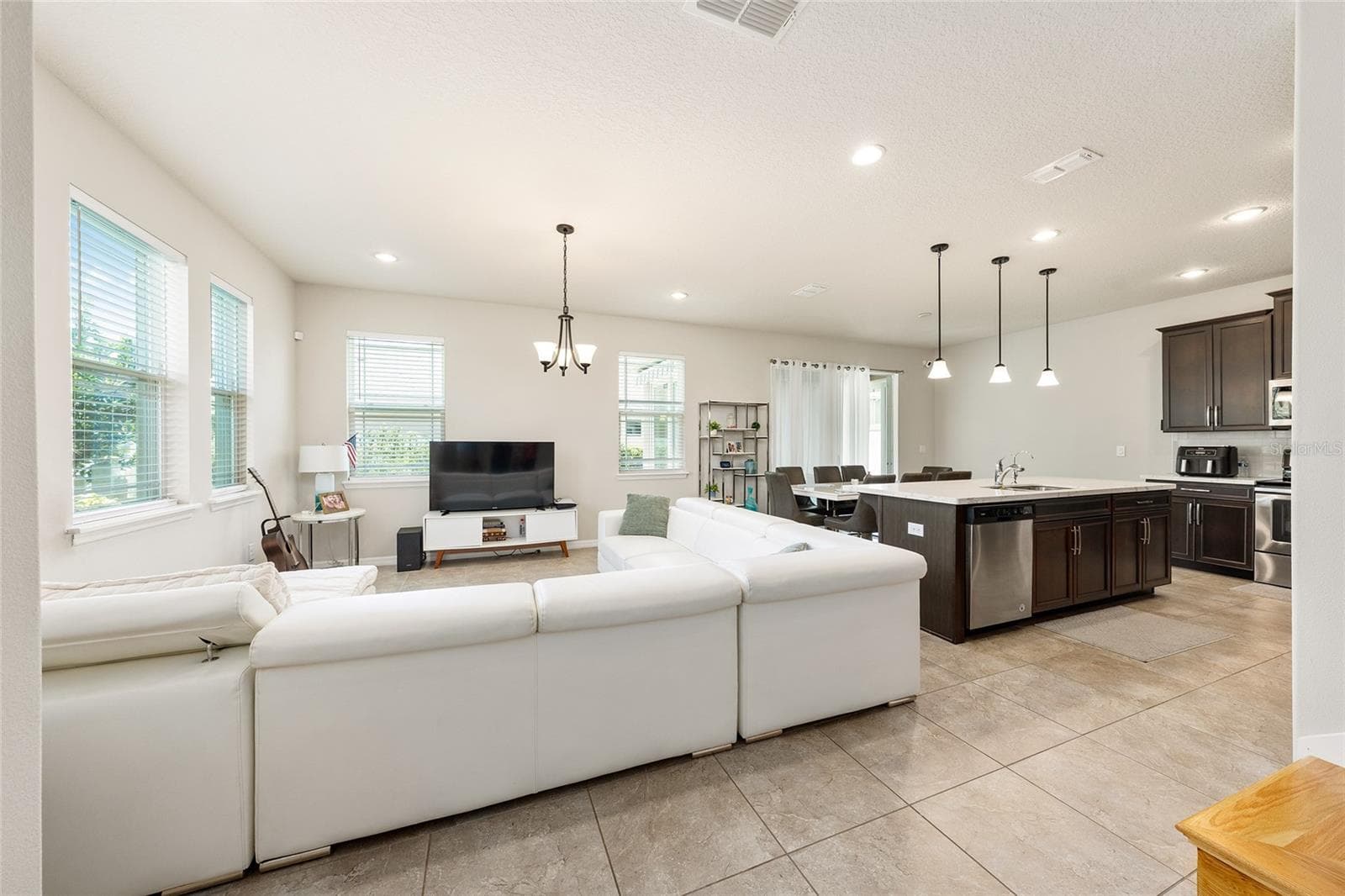 Single Family Residence at 2260 RAPOLLO DR, KISSIMMEE, photo 3 of 55