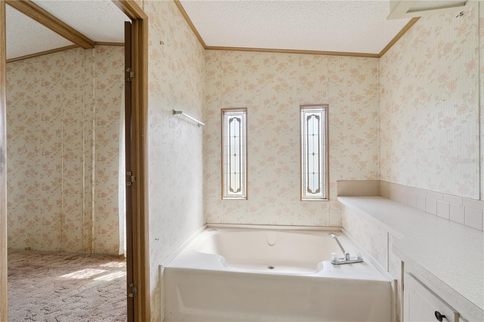 Manufactured Home at 5035 LODGEWOOD DR, LAKELAND, photo 10 of 28
