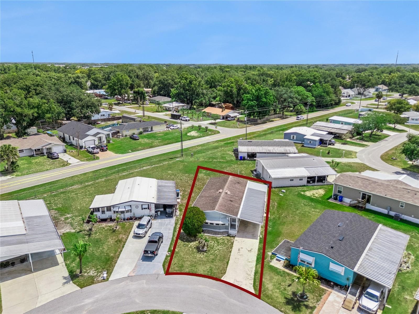 Manufactured Home at 5035 LODGEWOOD DR, LAKELAND, photo 12 of 28