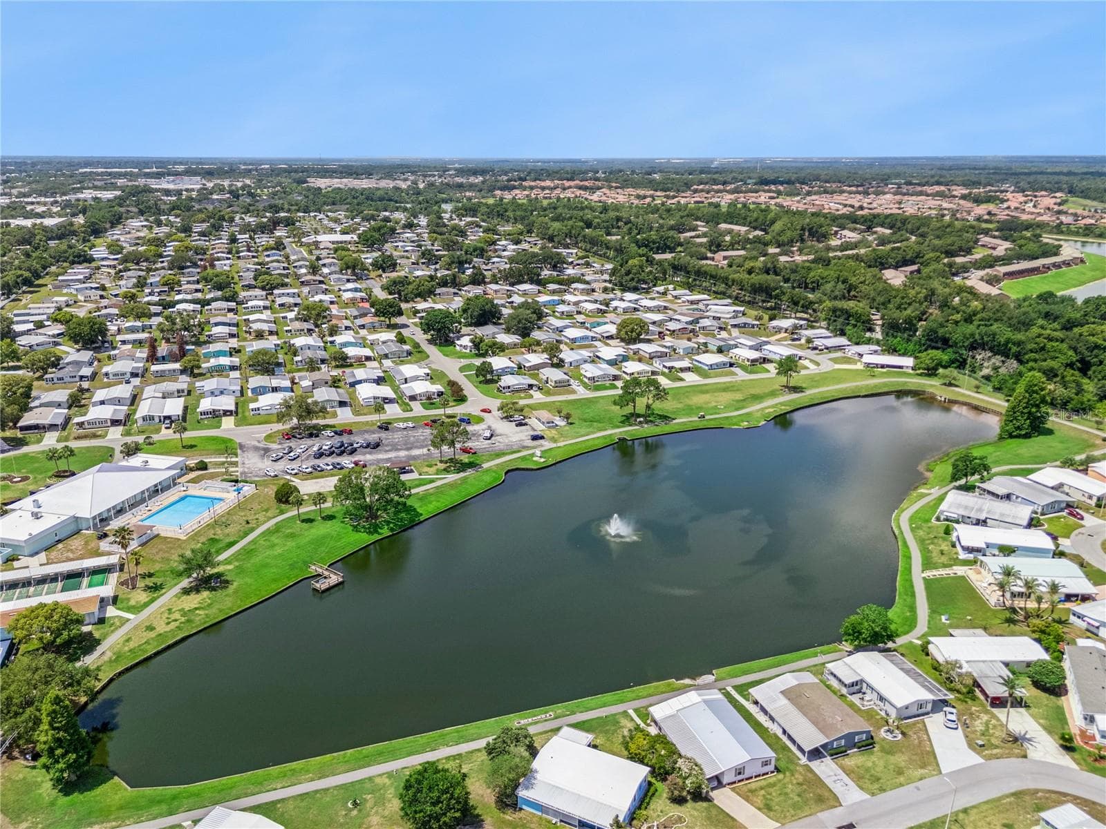 Manufactured Home at 5035 LODGEWOOD DR, LAKELAND, photo 17 of 28