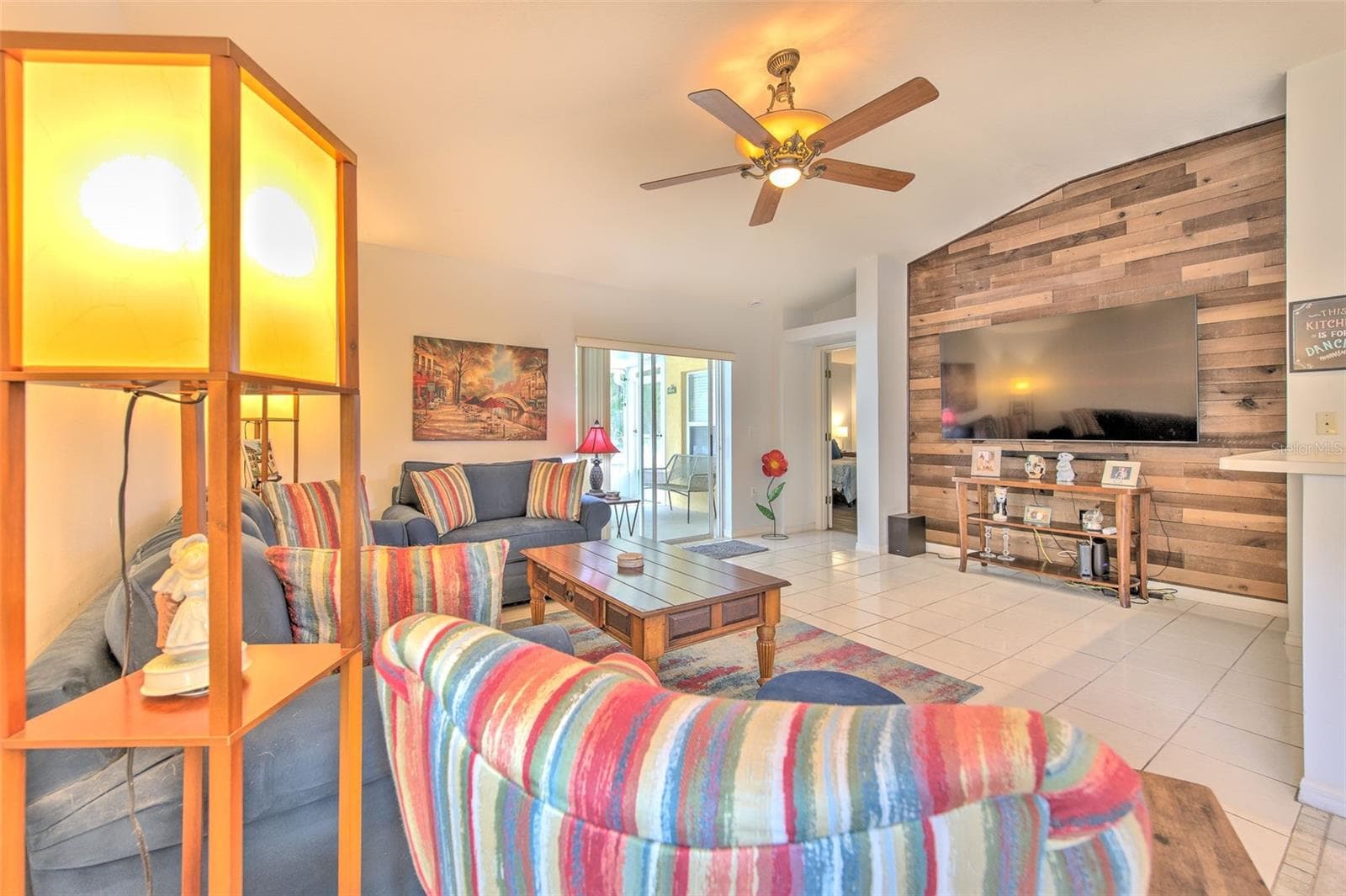 Family room - 30914 BURLEIGH DR, WESLEY CHAPEL
