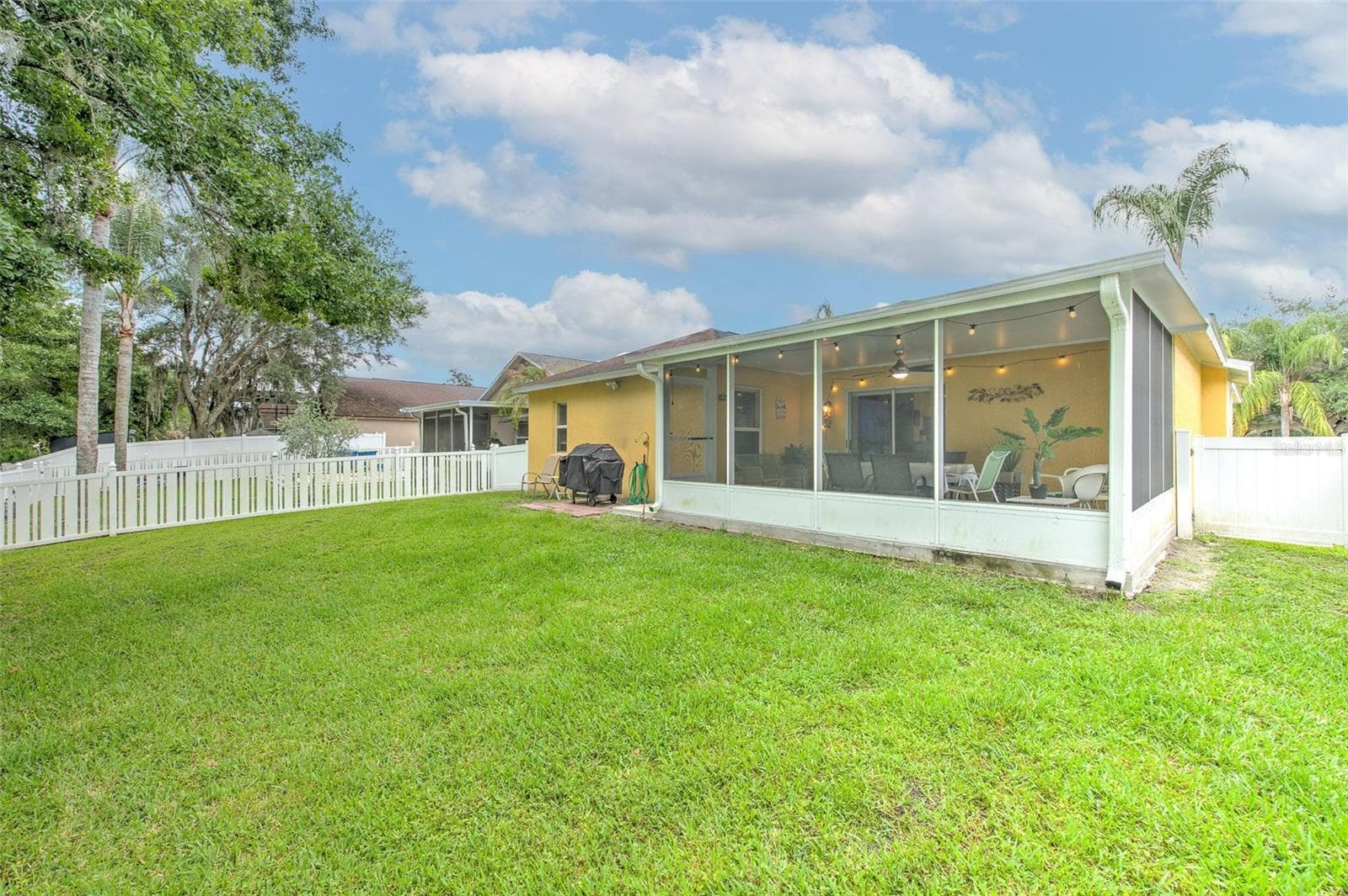 Exterior Back - 30914 BURLEIGH DR, WESLEY CHAPEL