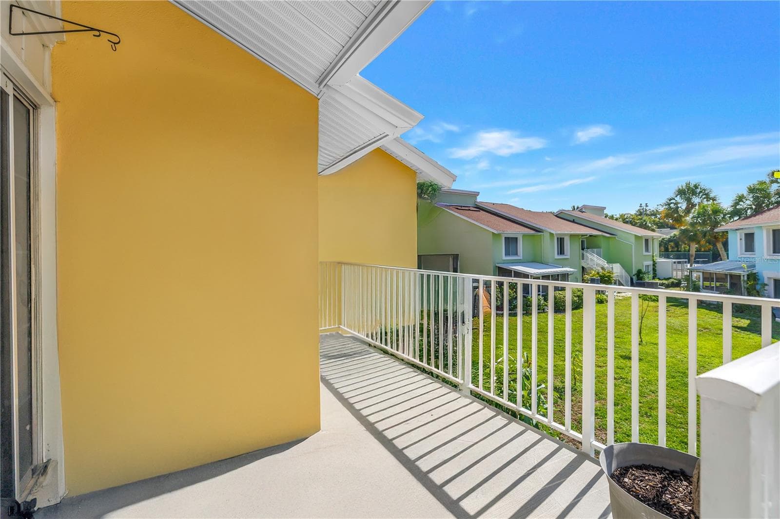 Private patio - 3580 41ST LN S #I, ST PETERSBURG