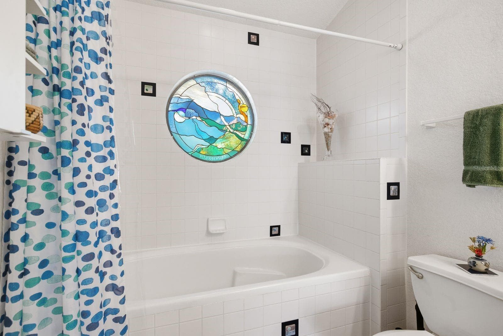 Custom Coastal stained glass and custom handmade fused glass tiles. - 755 SAN CHRISTOPHER DR, DUNEDIN
