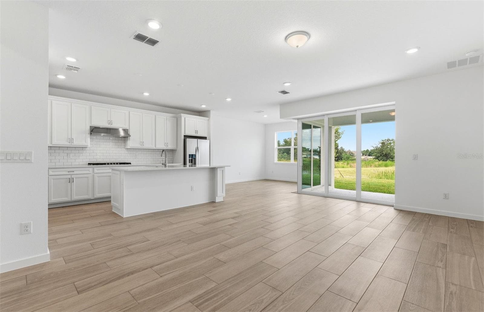Open Concept HOme Design - 37821 CLINCH CIR, ZEPHYRHILLS