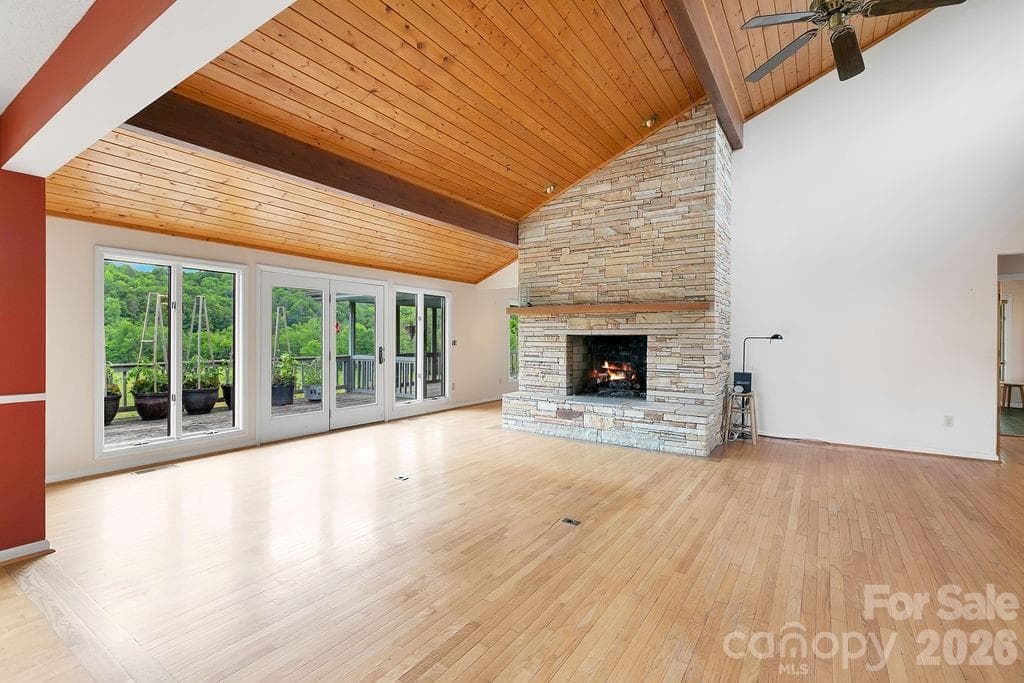 Single Family Residence at 547 Windover Drive, Brevard, photo 6 of 48