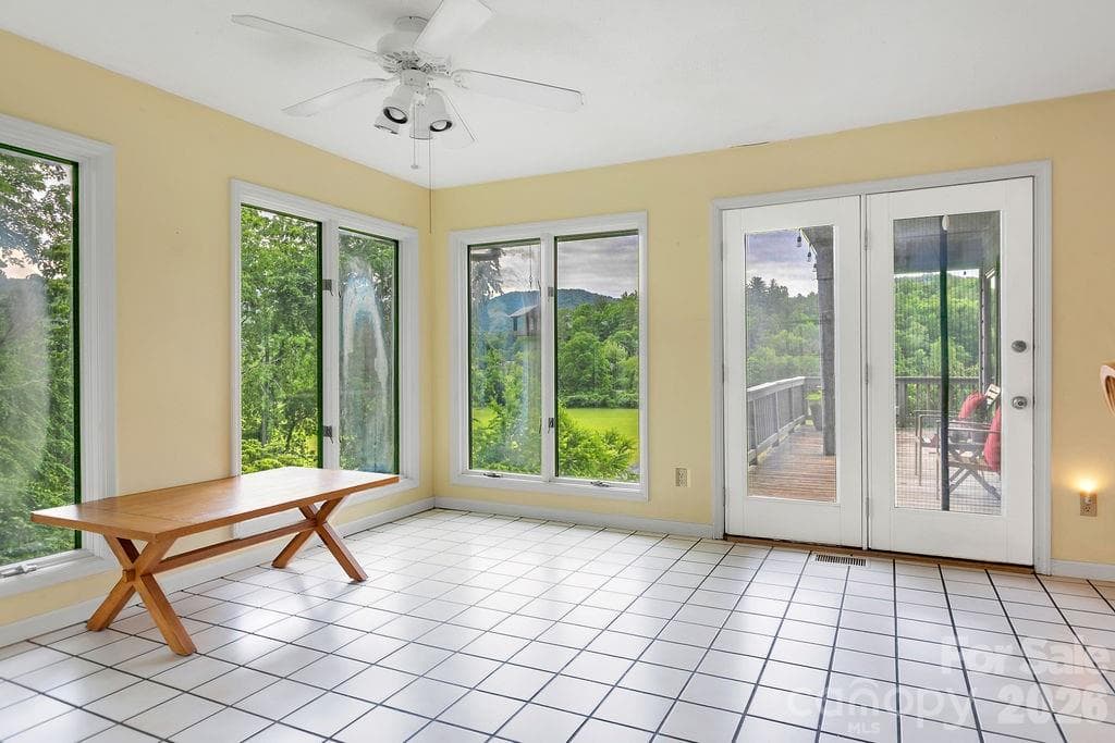 Single Family Residence at 547 Windover Drive, Brevard, photo 15 of 48