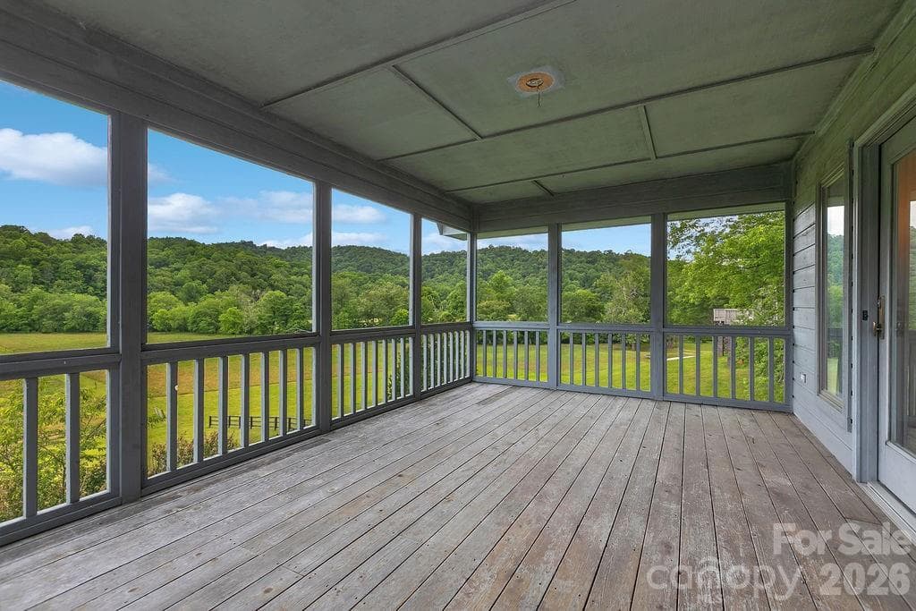 Single Family Residence at 547 Windover Drive, Brevard, photo 21 of 48