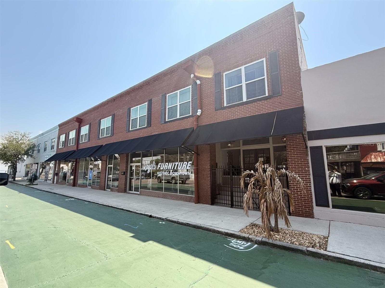 21 MAIN ST