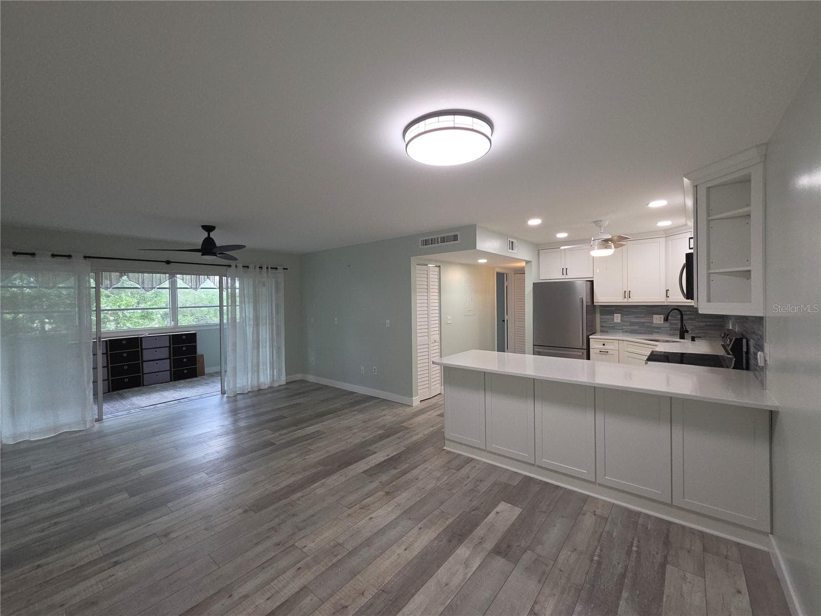 Min living area with roomy view - 21260 BRINSON AVE #307, PORT CHARLOTTE