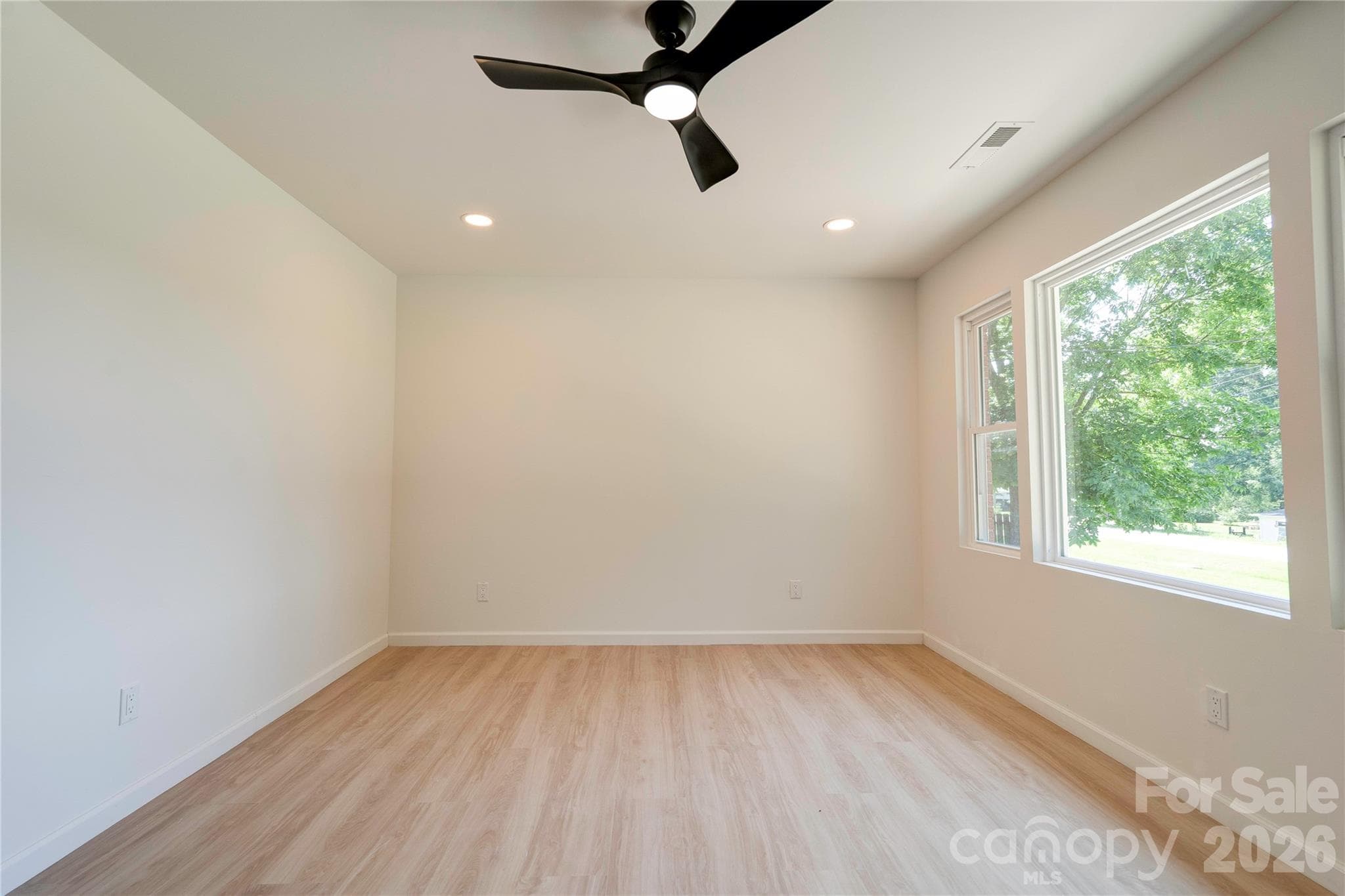 Single Family Residence at 2994 Lutz Boulevard, Newton, photo 3 of 36