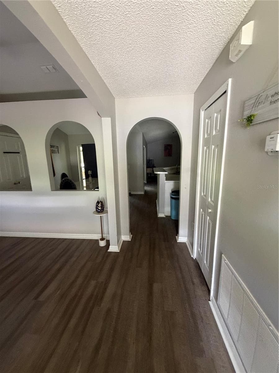 Single Family Residence at 346 COCOA CT, KISSIMMEE, photo 2 of 17