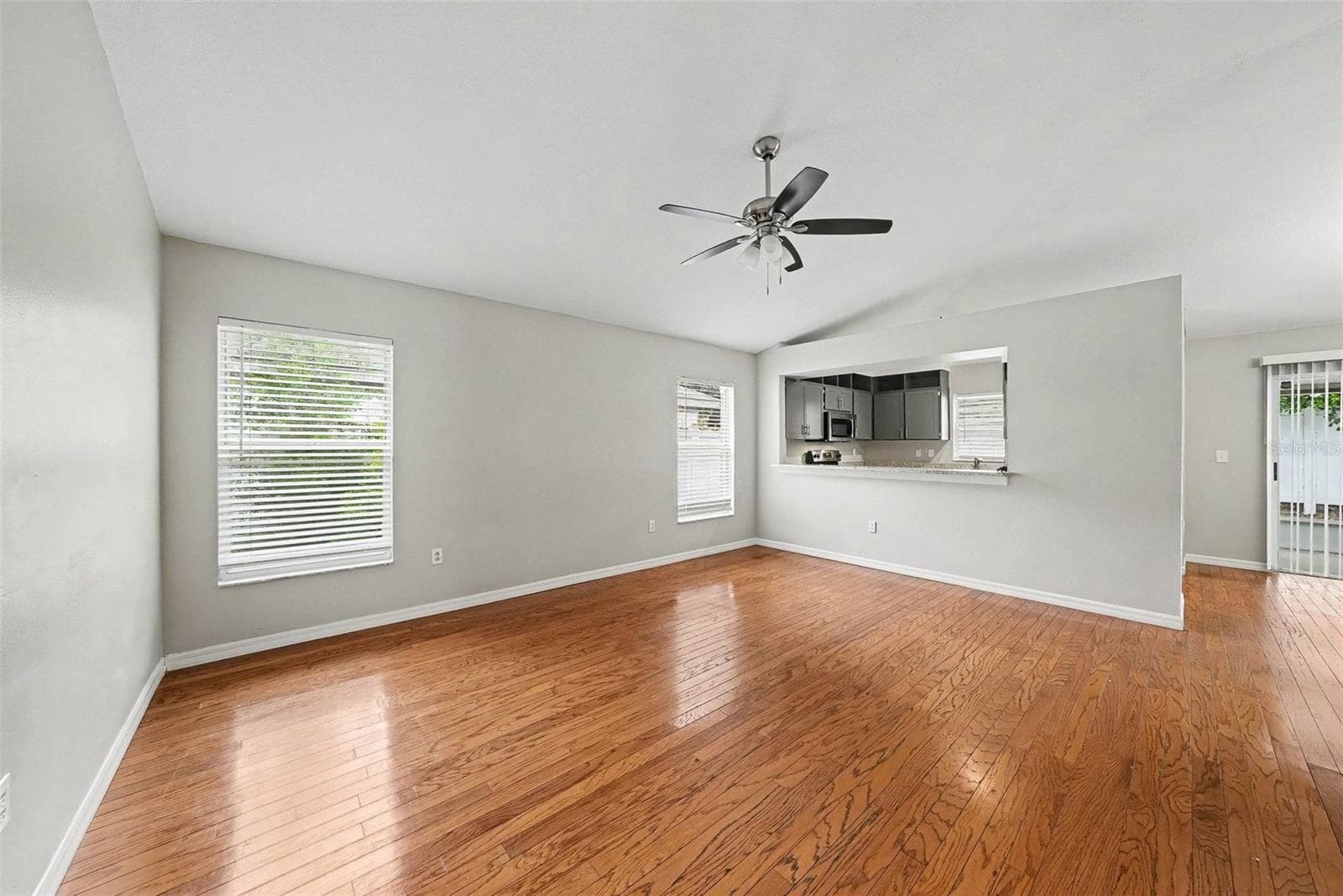 Single Family Residence at 4803 DUNQUIN PL, TAMPA, photo 6 of 20