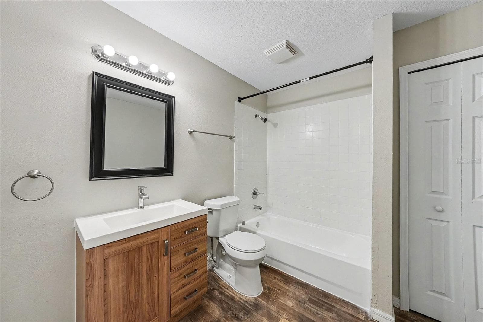 Single Family Residence at 4803 DUNQUIN PL, TAMPA, photo 17 of 20