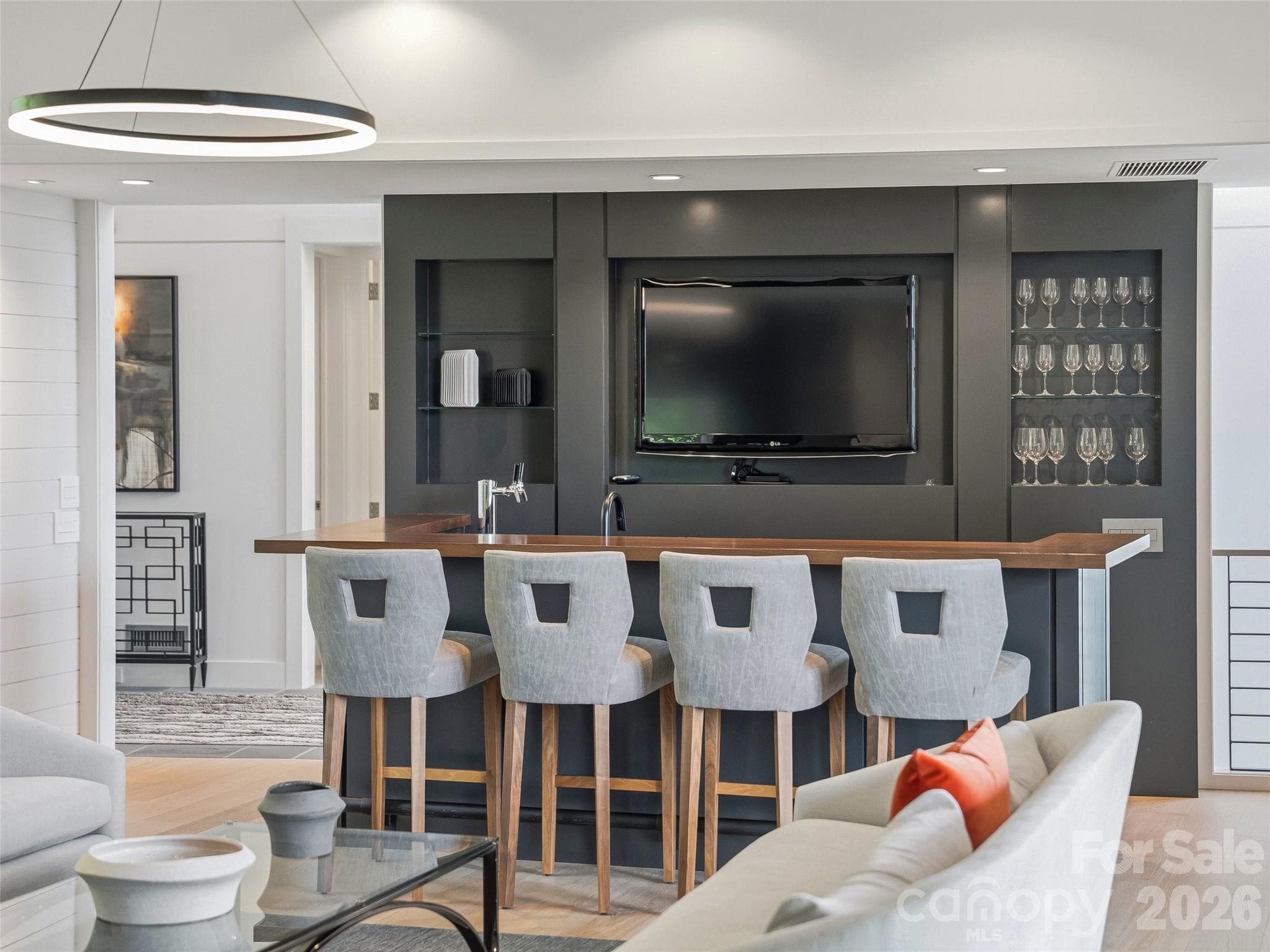 Custom wet bar ideally positioned for entertaining - 1121 Timberbluff Way, Arden