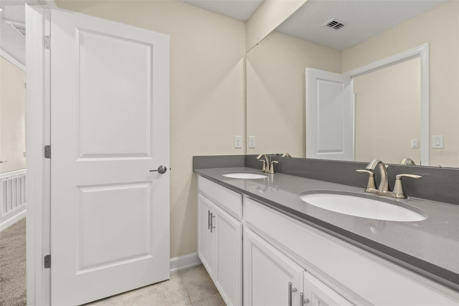 Single Family Residence at 4935 CHASE CT, ST CLOUD, photo 33 of 92