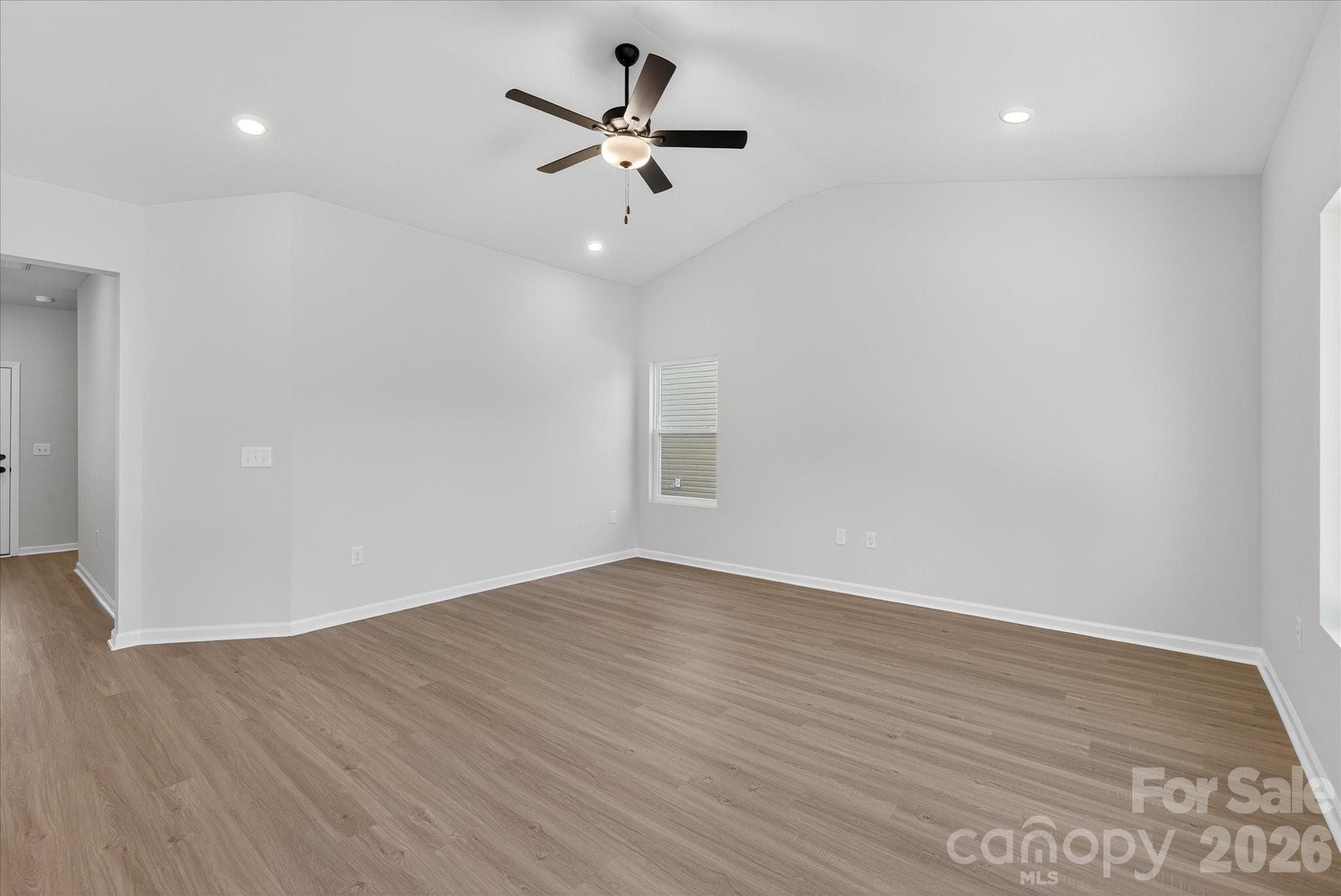 Single Family Residence at 3184 Strong Box Lane, Gastonia, photo 3 of 22