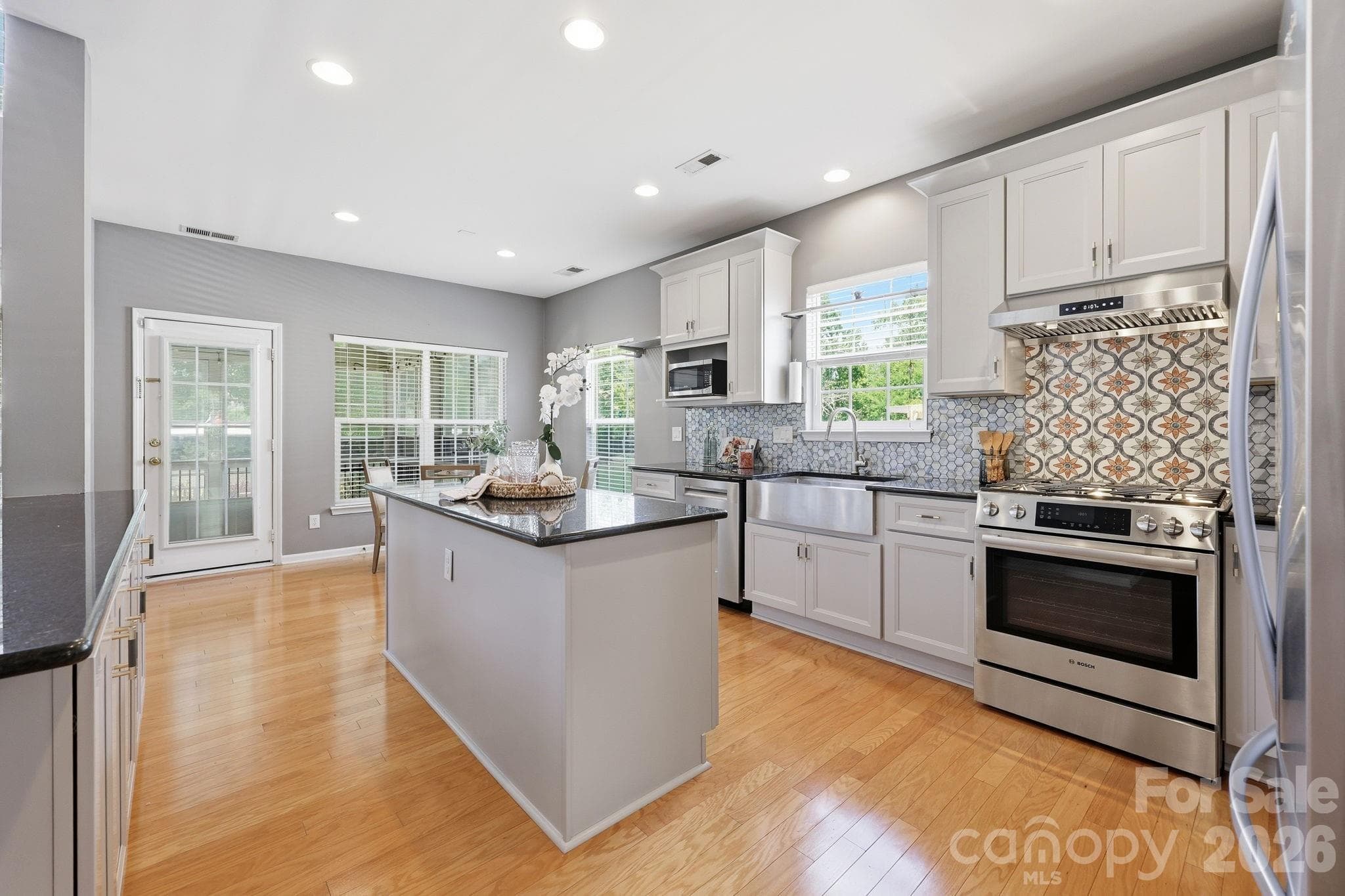 Single Family Residence at Charlotte, photo 15 of 48