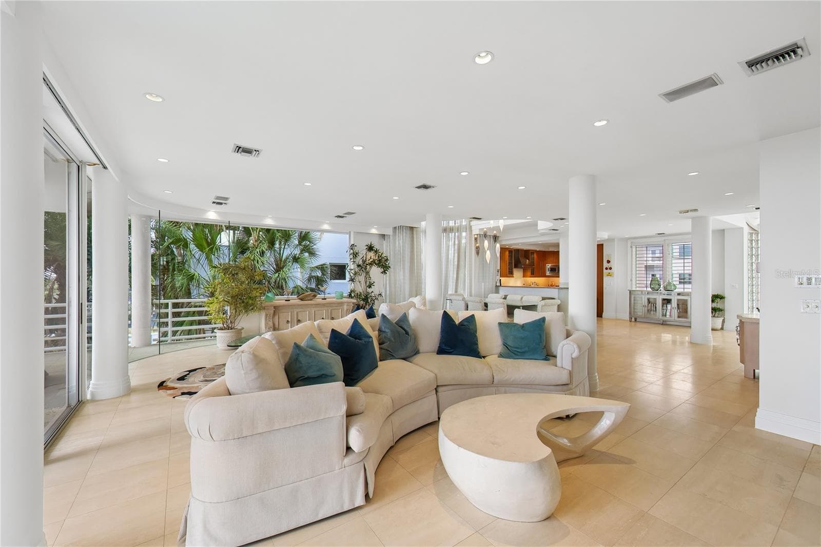 Single Family Residence at 648 BEACH RD, SARASOTA, photo 14 of 37
