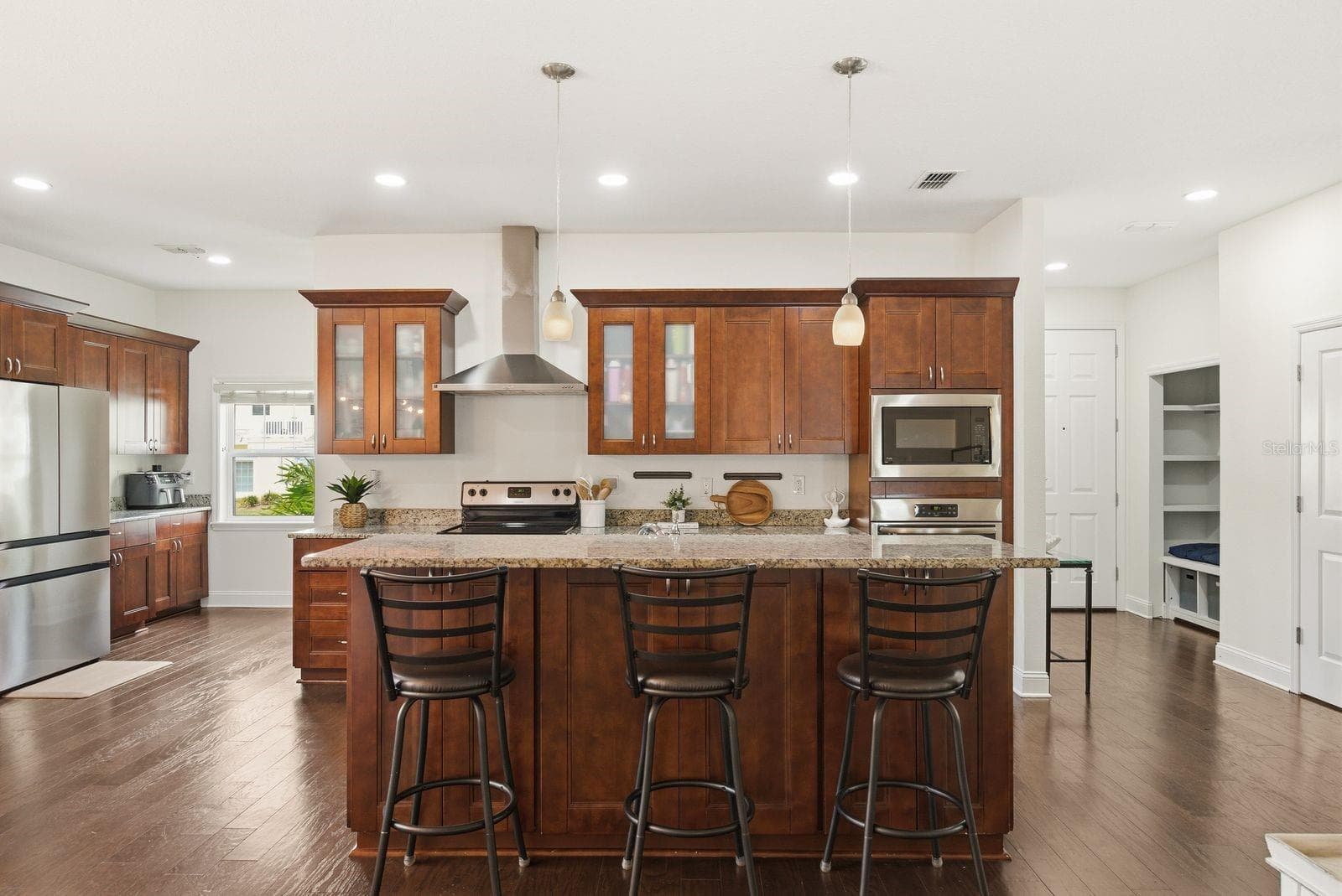 Kitchen - 4920 3RD ST N, ST PETERSBURG