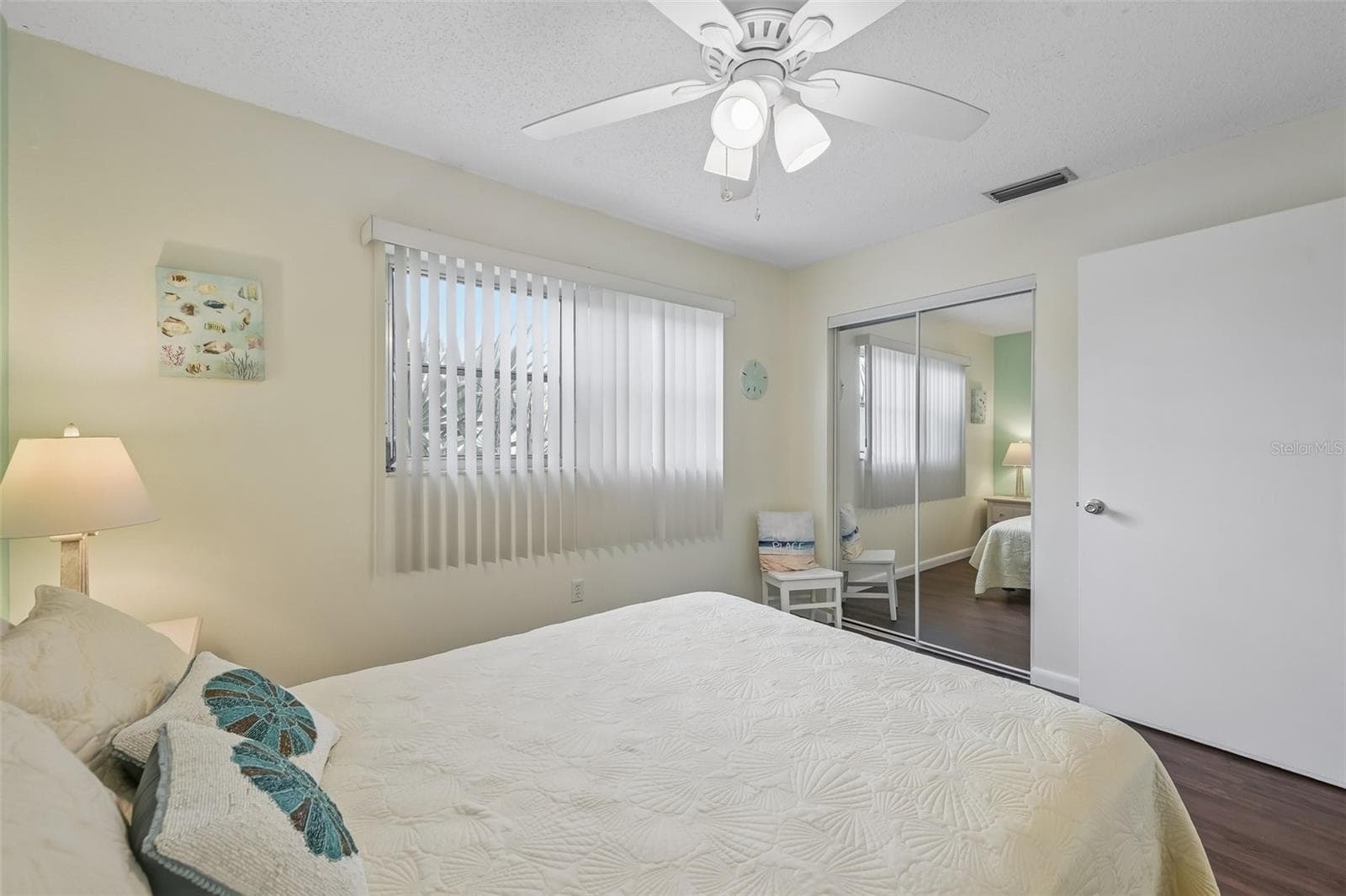Guest Bedroom - 390 301 BLVD W #4D, BRADENTON