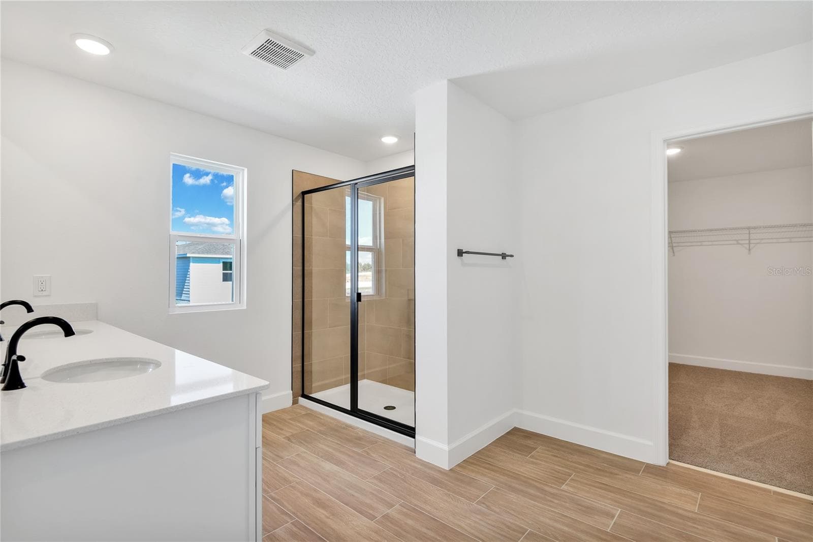 Single Family Residence at 141 WATERSTONE LOOP, TAVARES, photo 15 of 23