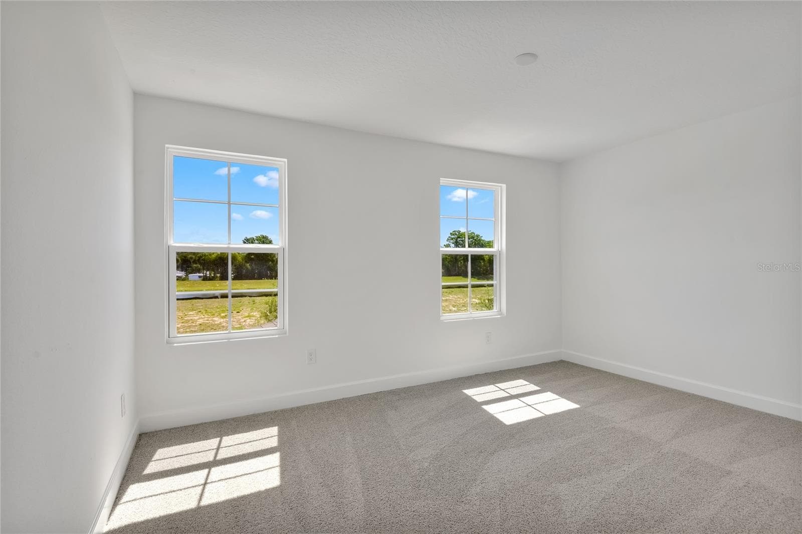 Single Family Residence at 141 WATERSTONE LOOP, TAVARES, photo 18 of 23