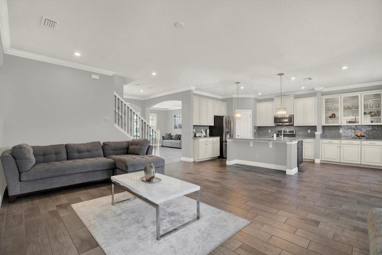 Single Family Residence at 11702 LAKE LUCAYA DR, RIVERVIEW, photo 18 of 52