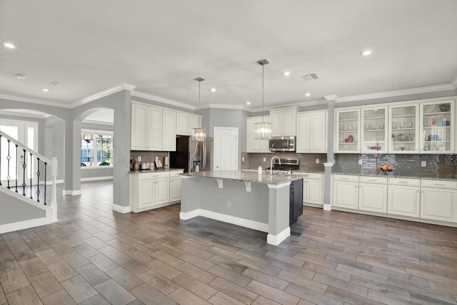 Single Family Residence at 11702 LAKE LUCAYA DR, RIVERVIEW, photo 20 of 52