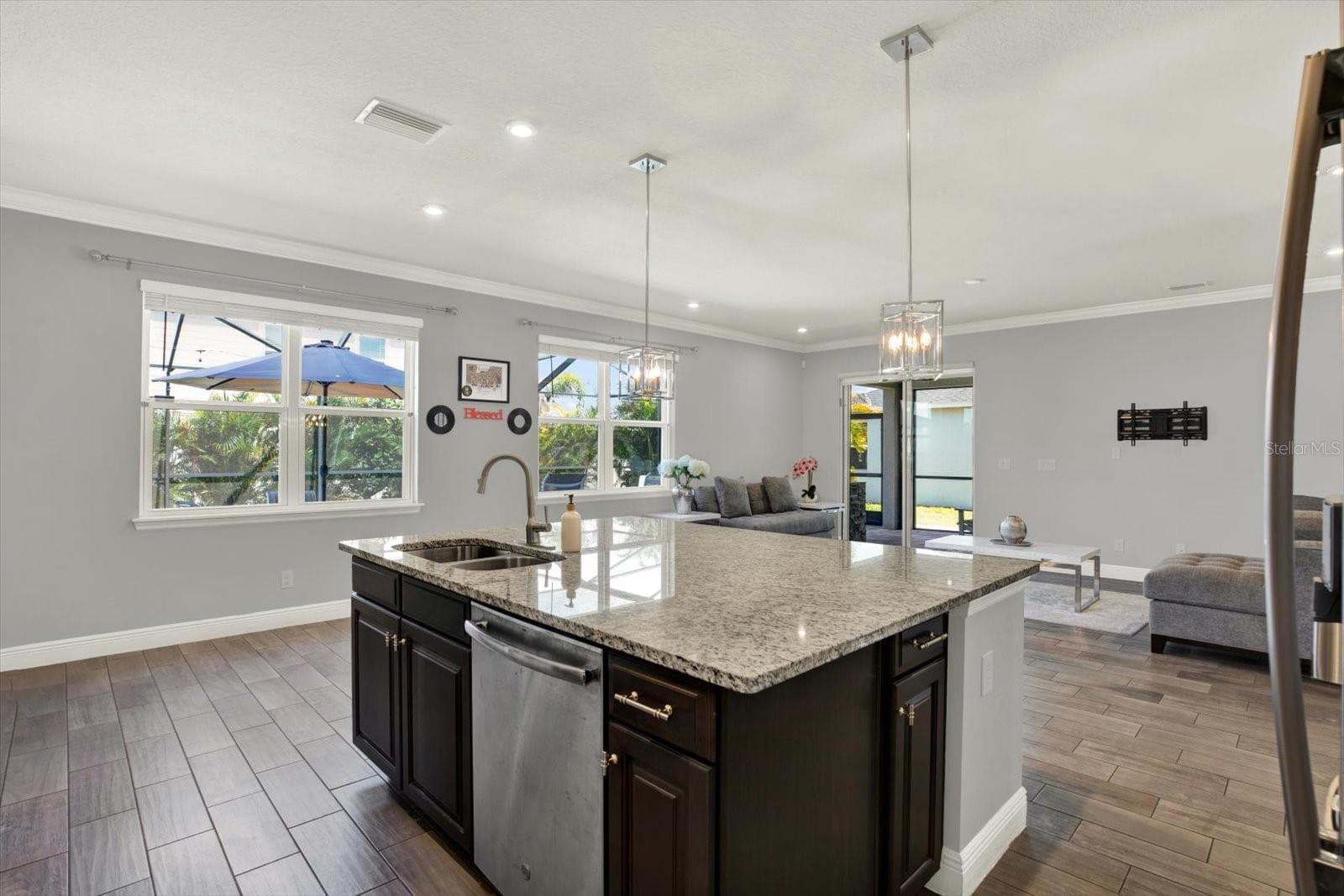 Single Family Residence at 11702 LAKE LUCAYA DR, RIVERVIEW, photo 23 of 52