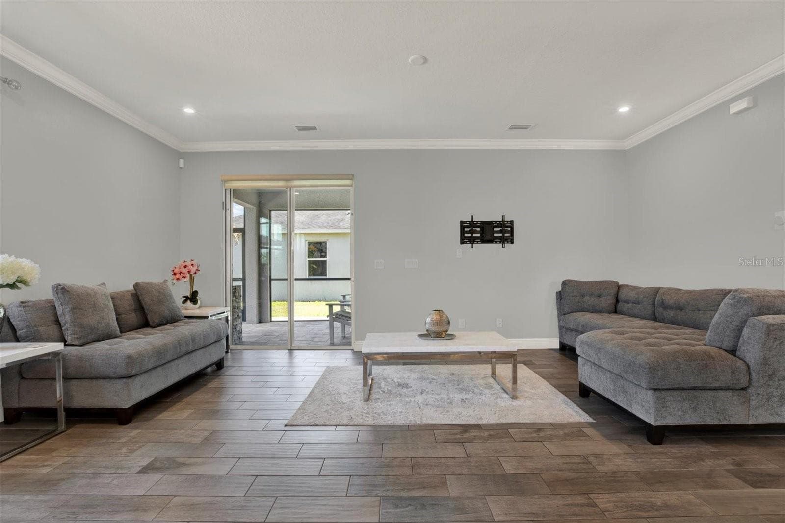 Single Family Residence at 11702 LAKE LUCAYA DR, RIVERVIEW, photo 24 of 52