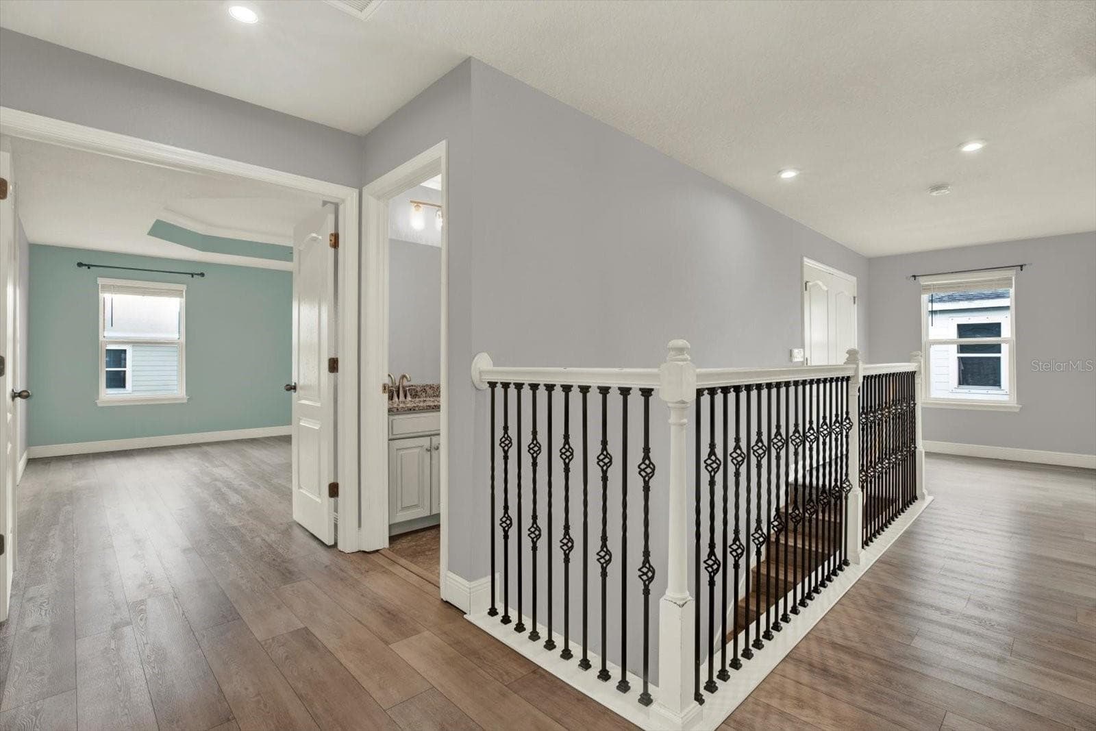 Single Family Residence at 11702 LAKE LUCAYA DR, RIVERVIEW, photo 28 of 52