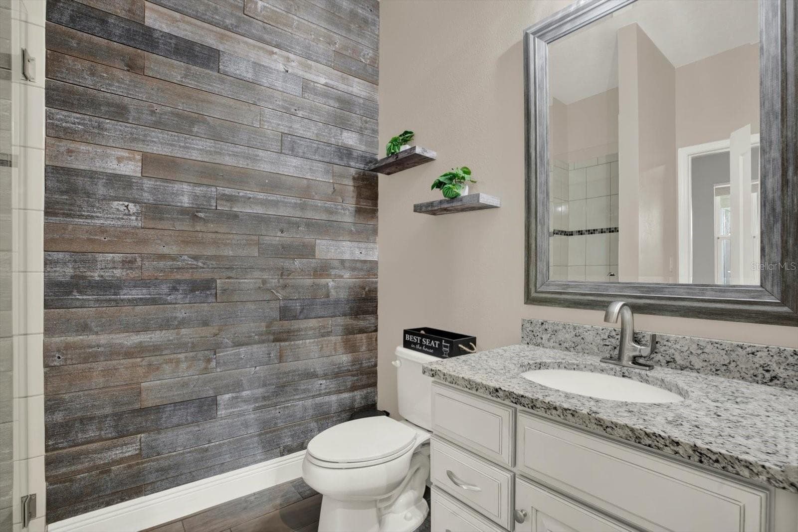 Single Family Residence at 11702 LAKE LUCAYA DR, RIVERVIEW, photo 35 of 52