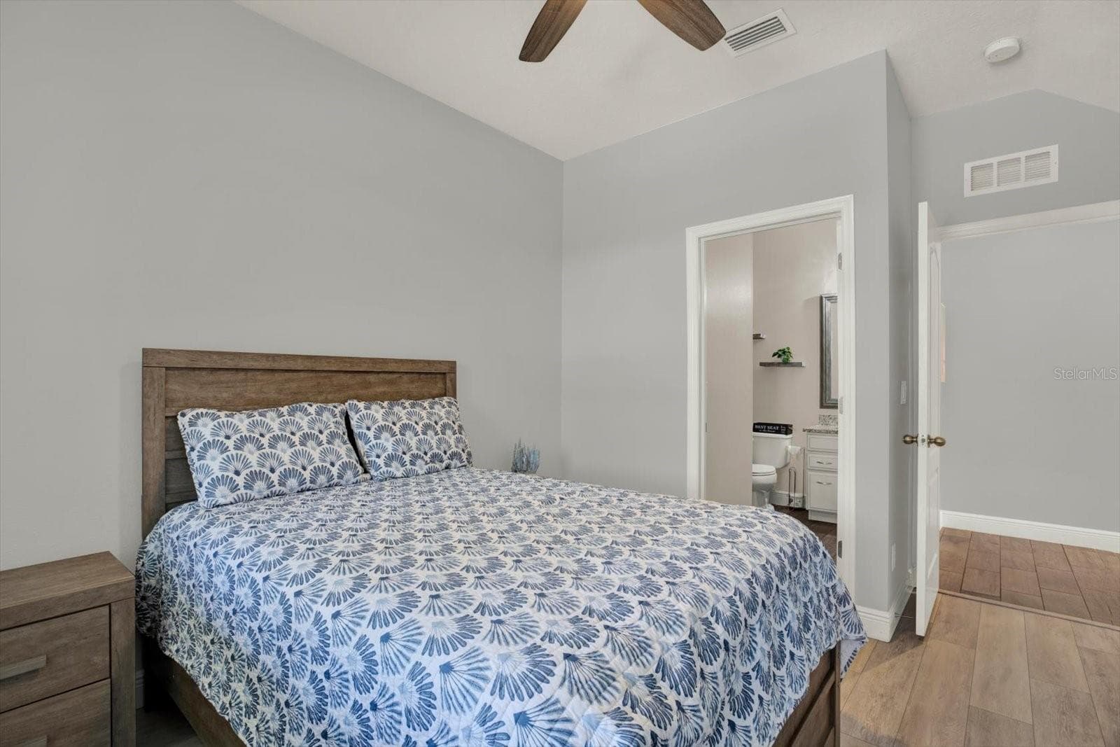 Single Family Residence at 11702 LAKE LUCAYA DR, RIVERVIEW, photo 36 of 52
