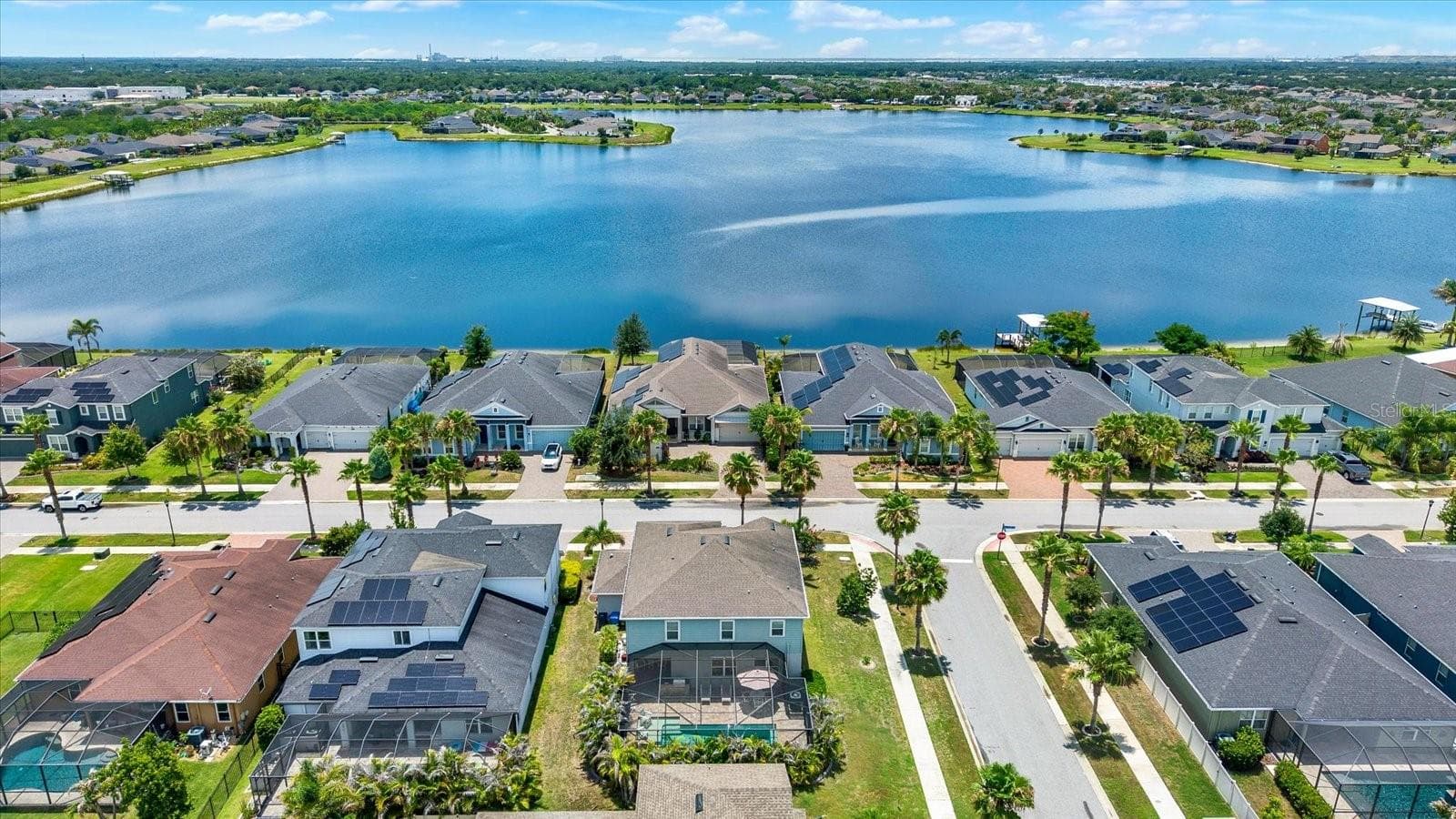 Single Family Residence at 11702 LAKE LUCAYA DR, RIVERVIEW, photo 44 of 52