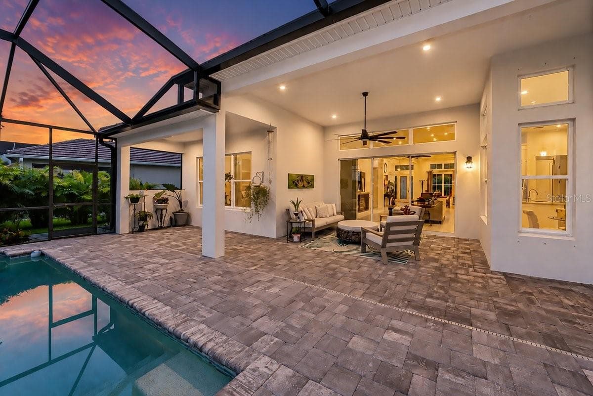 Single Family Residence at 4657 ANTRIM DR, SARASOTA, photo 5 of 34