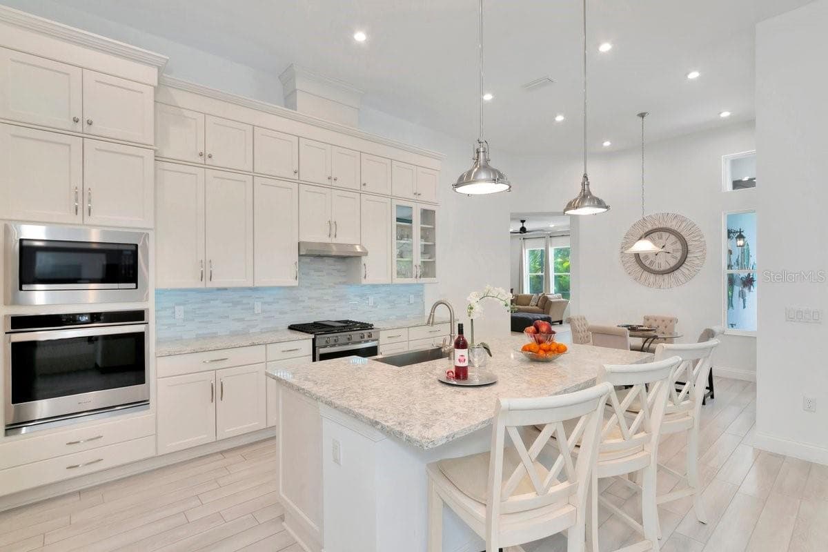 Single Family Residence at 4657 ANTRIM DR, SARASOTA, photo 11 of 34