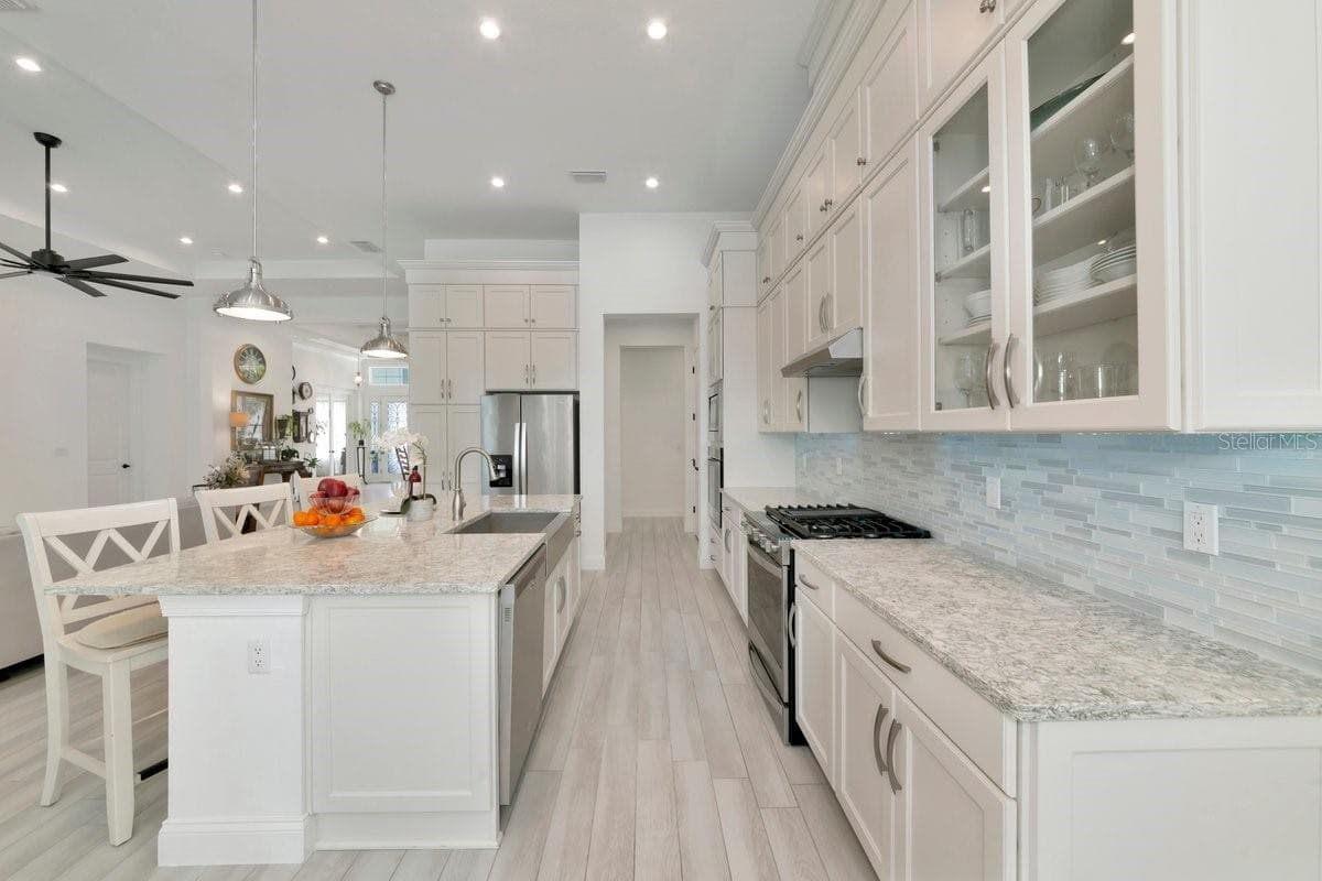 Single Family Residence at 4657 ANTRIM DR, SARASOTA, photo 12 of 34