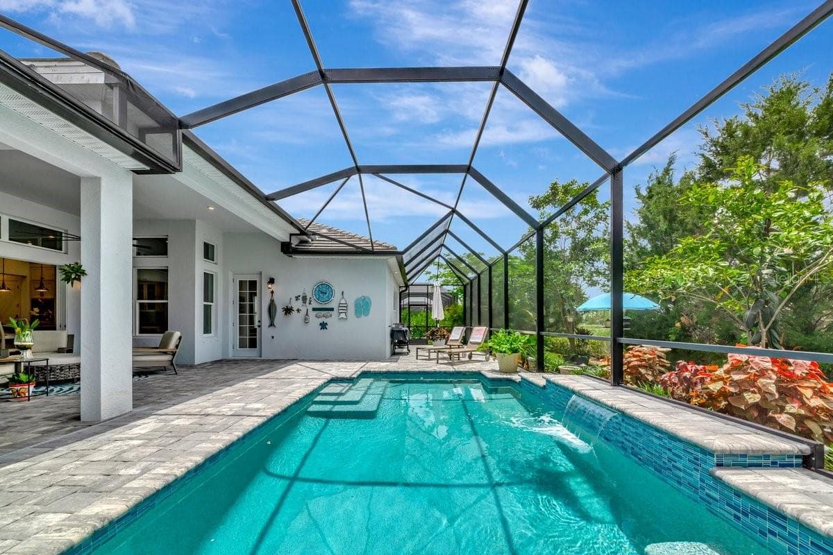 Single Family Residence at 4657 ANTRIM DR, SARASOTA, photo 29 of 34