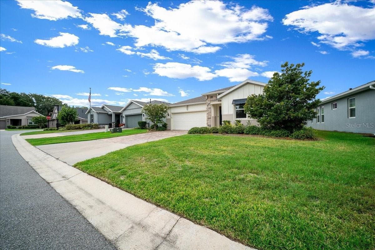 Single Family Residence at 5556 NW 41ST LN, OCALA, photo 15 of 97