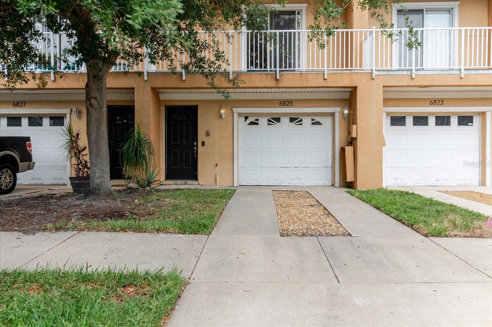 6825 S KISSIMMEE ST
