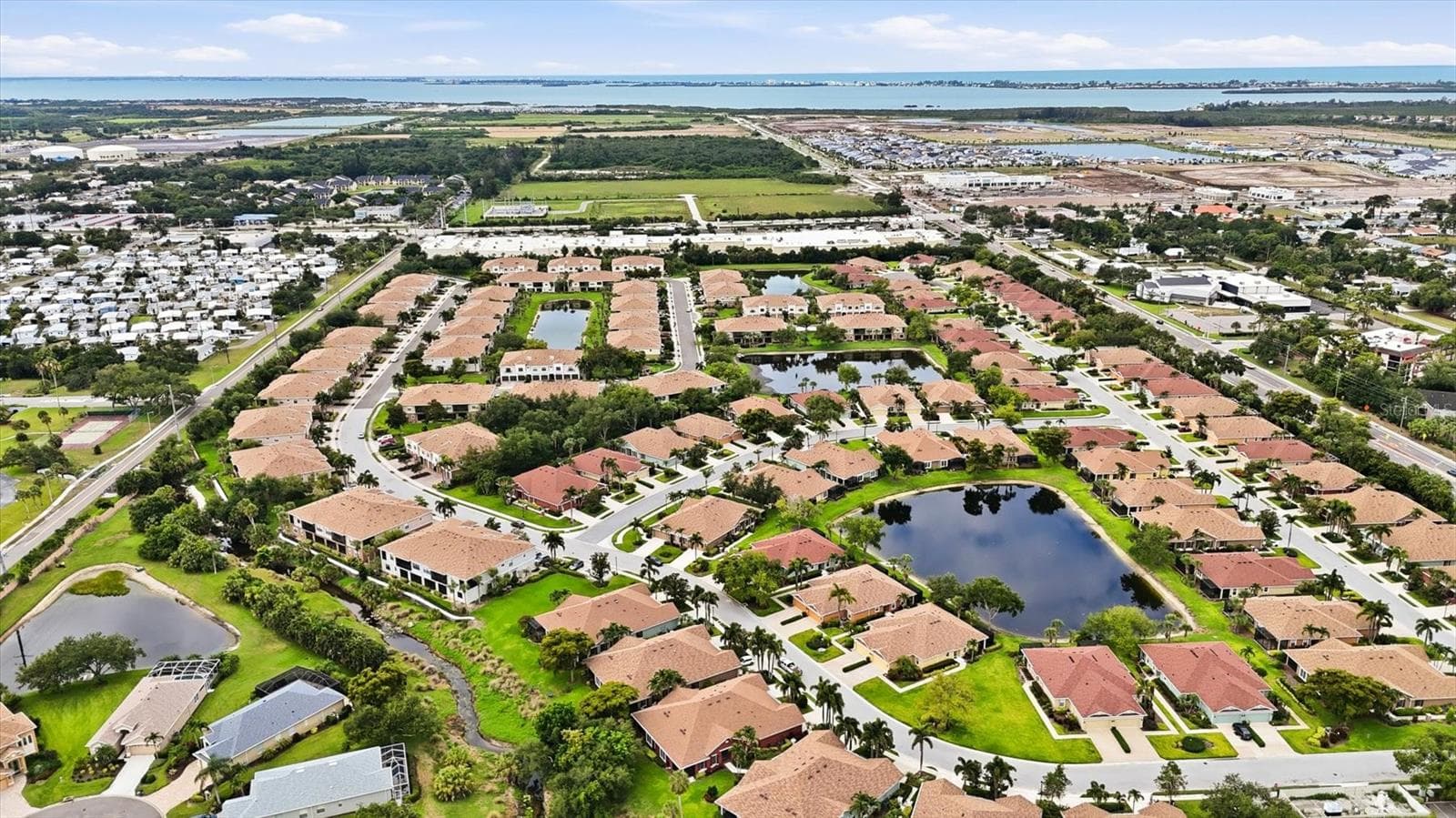 Condominium at 7210 HAMILTON RD, BRADENTON, photo 39 of 62