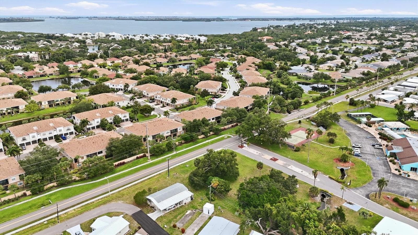 Condominium at 7210 HAMILTON RD, BRADENTON, photo 41 of 62