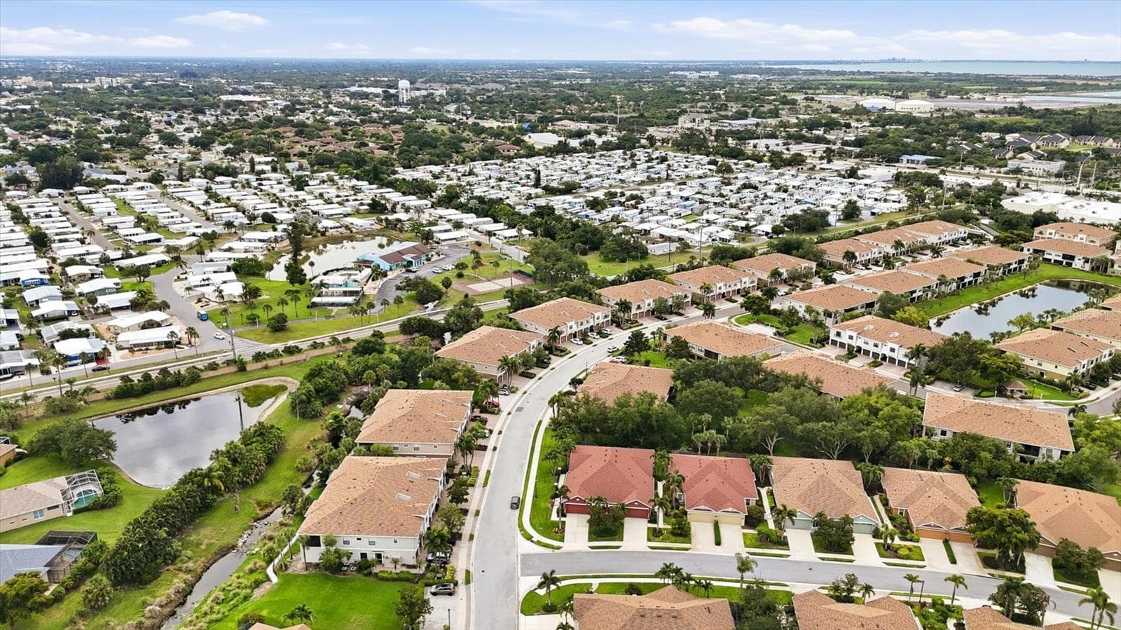 Condominium at 7210 HAMILTON RD, BRADENTON, photo 42 of 62
