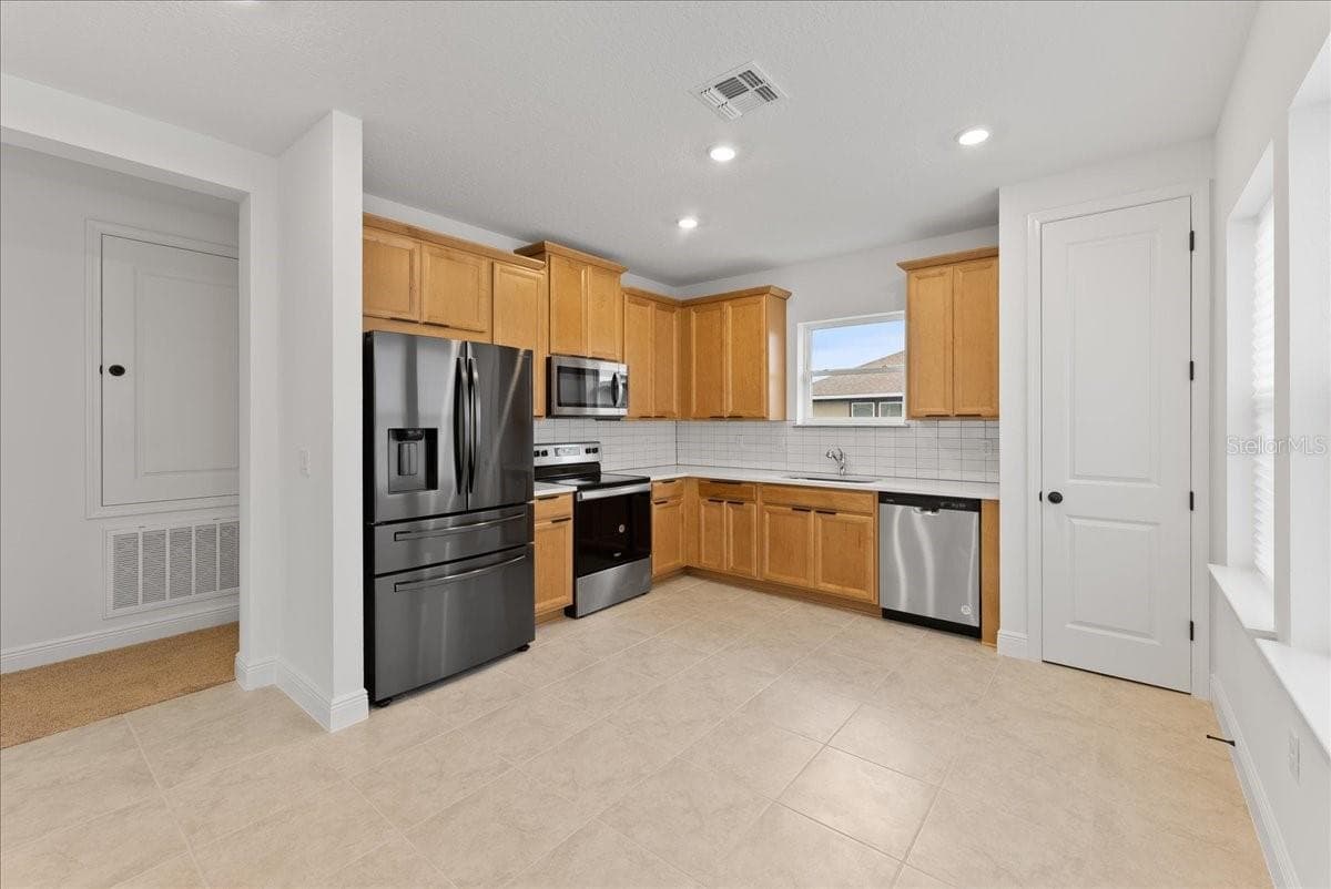 Single Family Residence at 9741 NERUDA ST, ORLANDO, photo 50 of 65