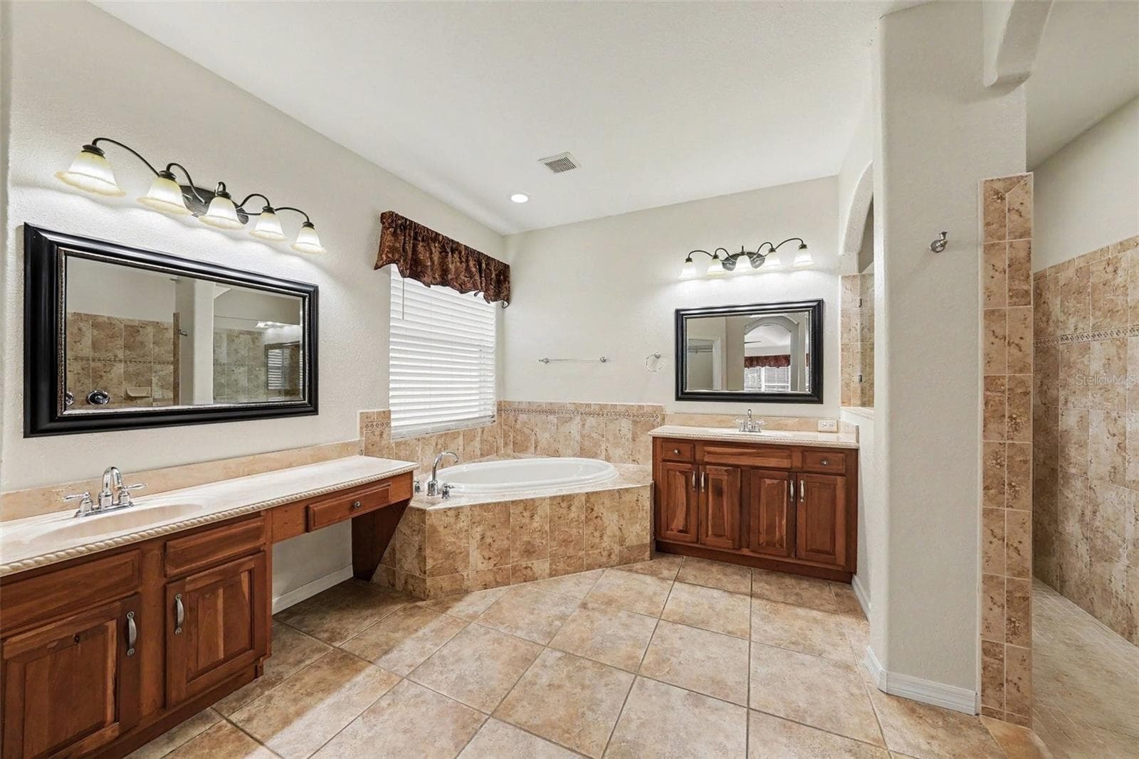 Single Family Residence at 14906 MAN O WAR DR, ODESSA, photo 17 of 50