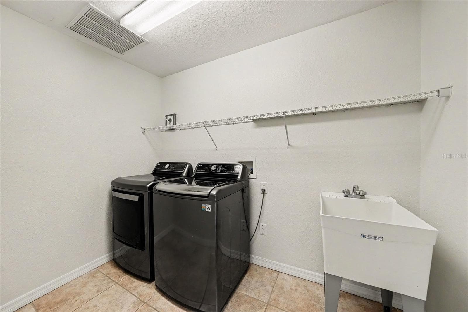 Single Family Residence at 14906 MAN O WAR DR, ODESSA, photo 26 of 50