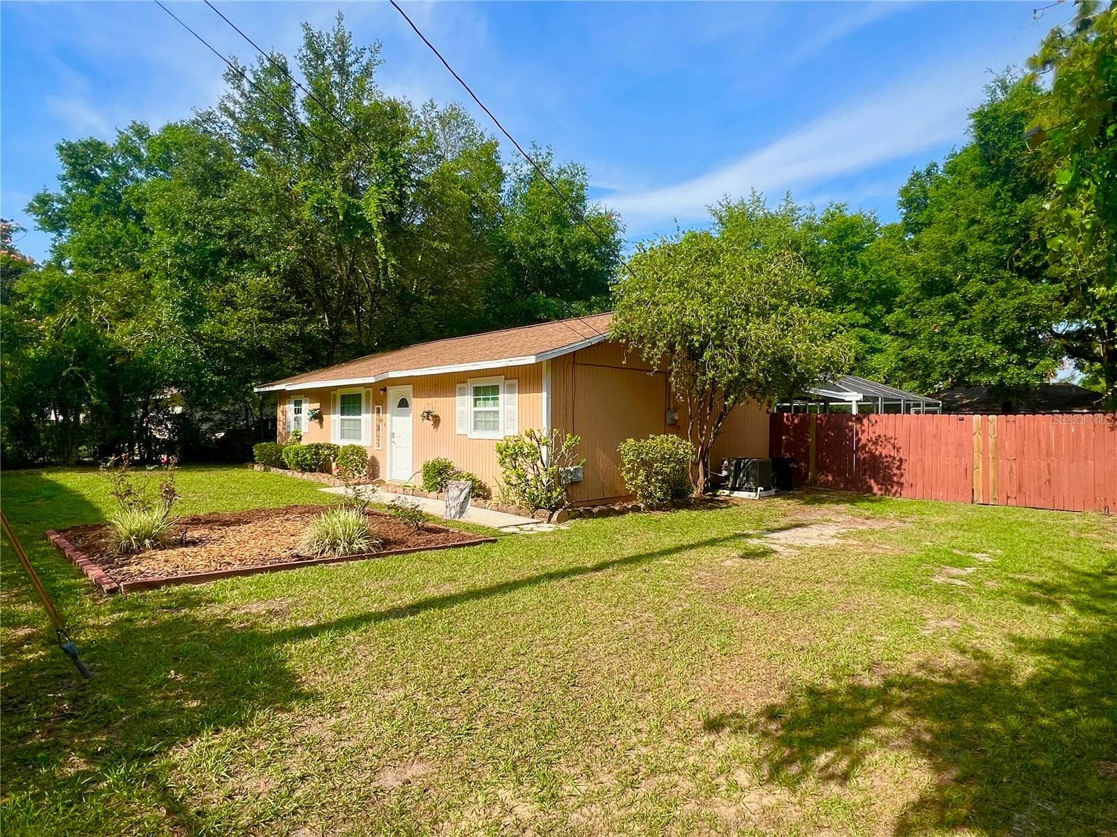 Single Family Residence at 6170 NW 57TH CT, OCALA, photo 2 of 44