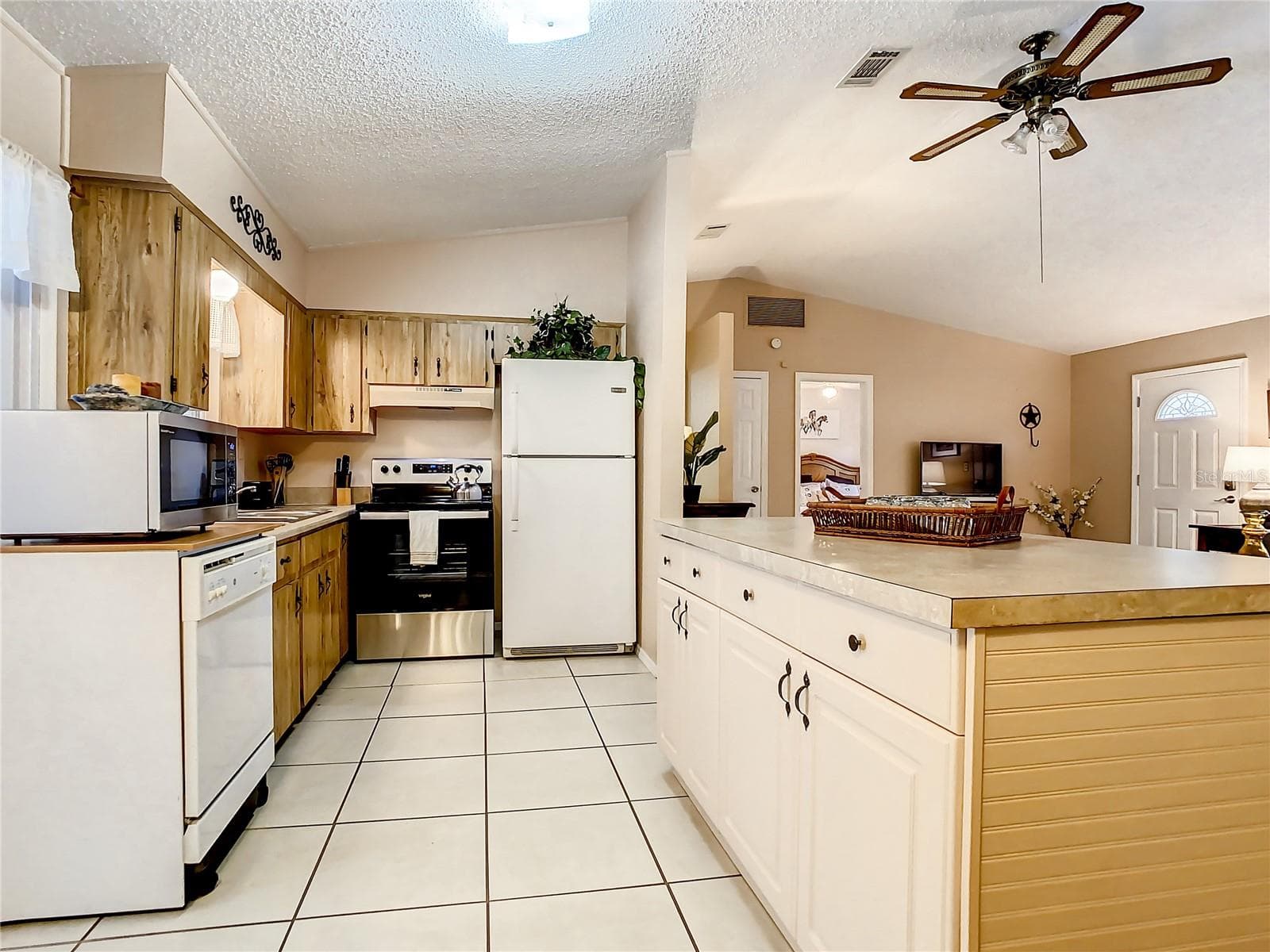 Single Family Residence at 6170 NW 57TH CT, OCALA, photo 12 of 44
