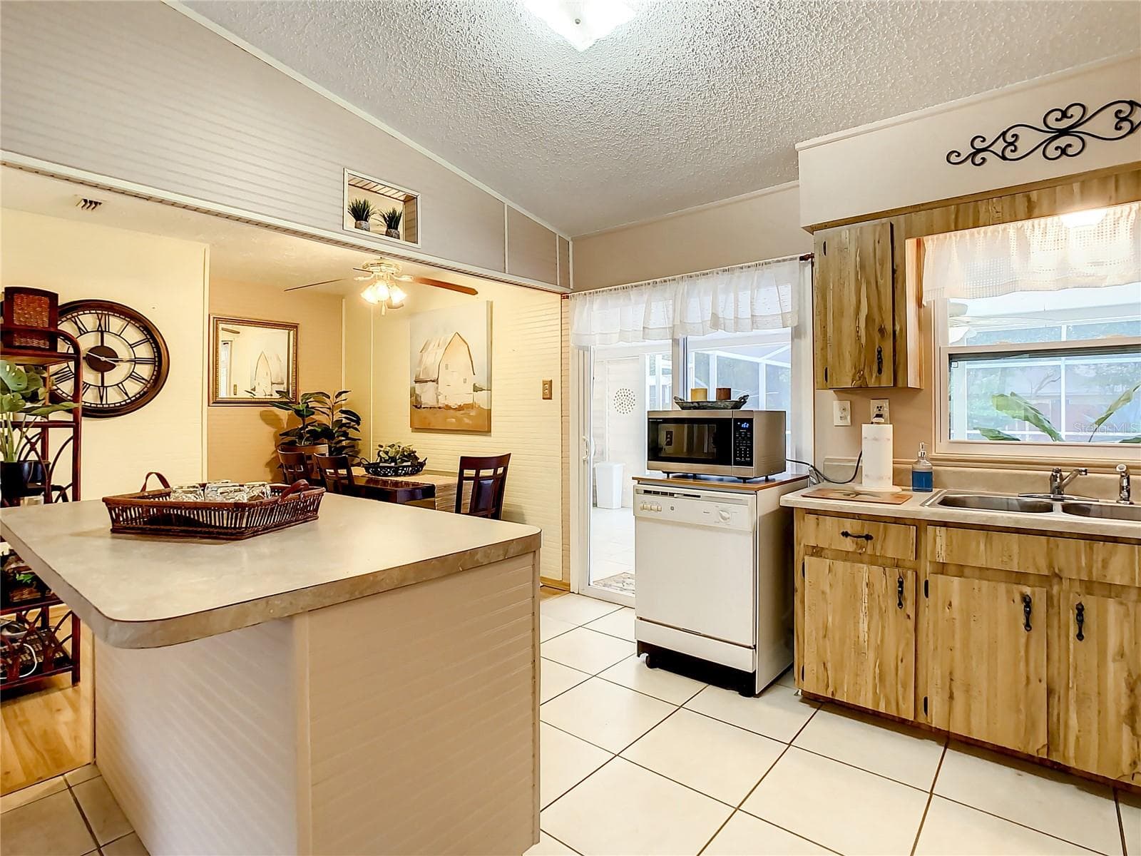 Single Family Residence at 6170 NW 57TH CT, OCALA, photo 13 of 44